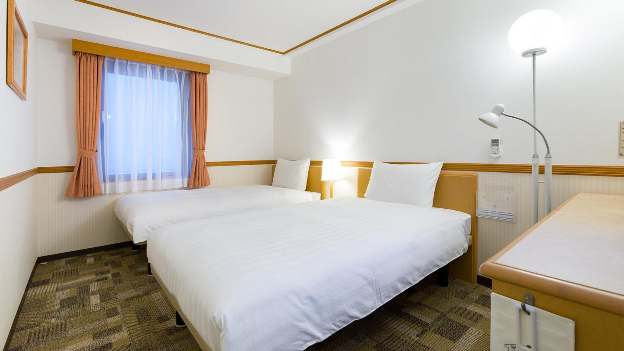 Toyoko Inn Fukuyama-Eki Shinkansen Minami-Guchi Екстериор снимка