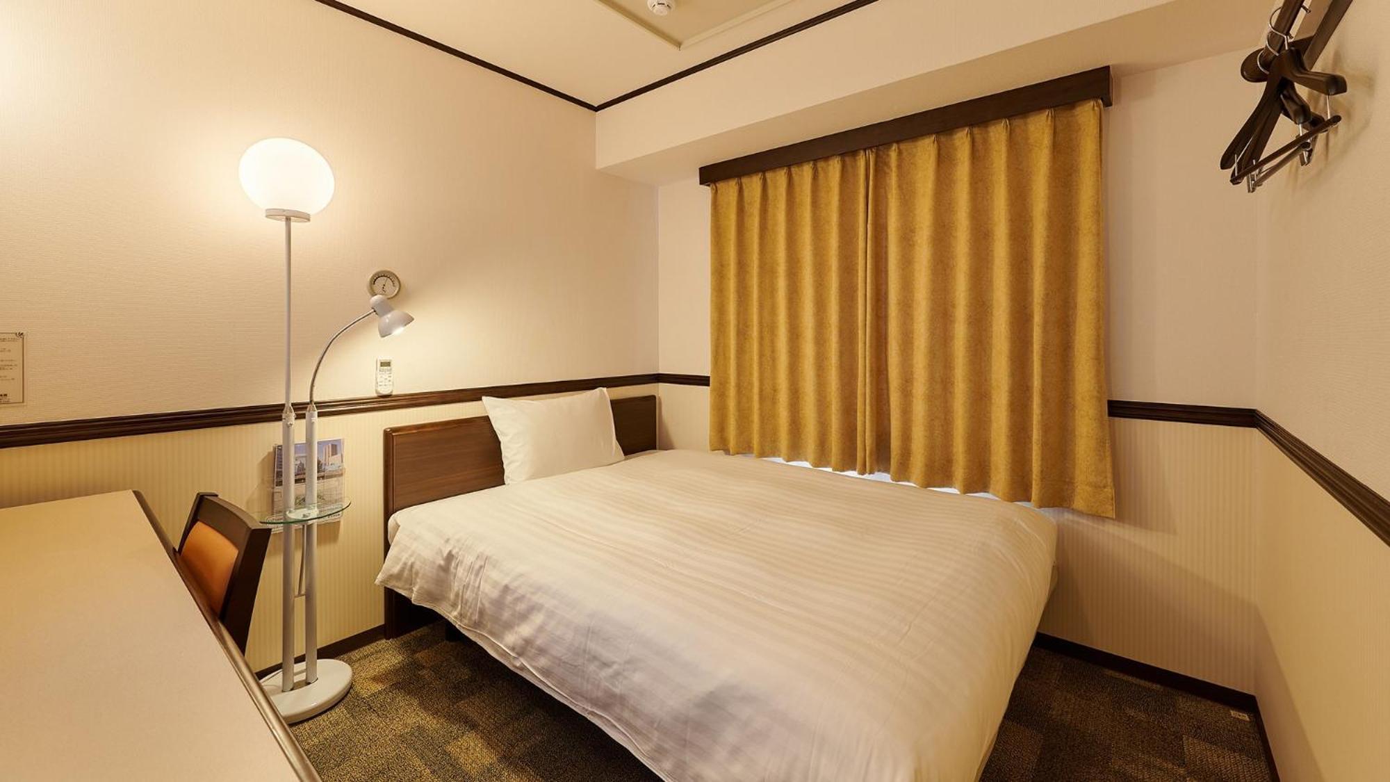 Toyoko Inn Fukuyama-Eki Shinkansen Minami-Guchi Стая снимка