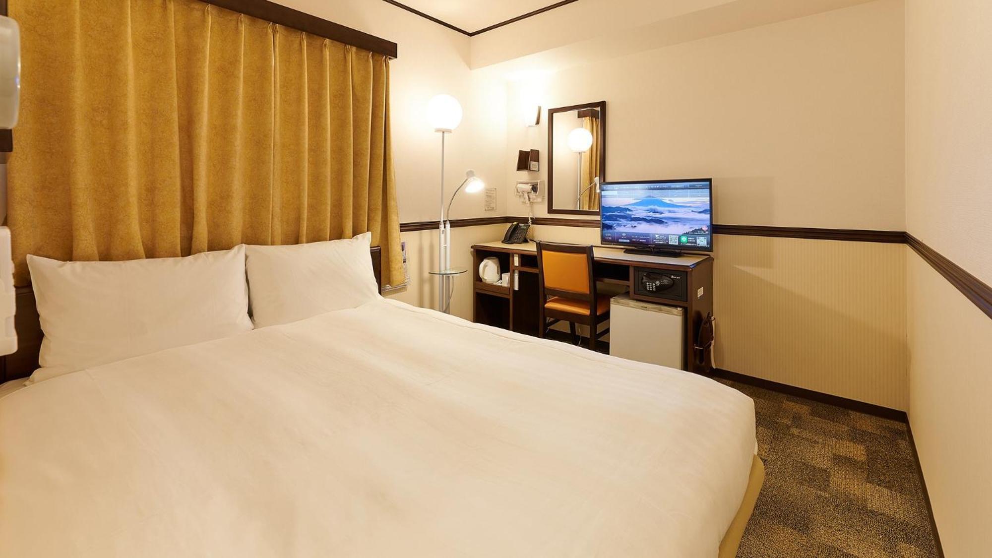Toyoko Inn Fukuyama-Eki Shinkansen Minami-Guchi Стая снимка