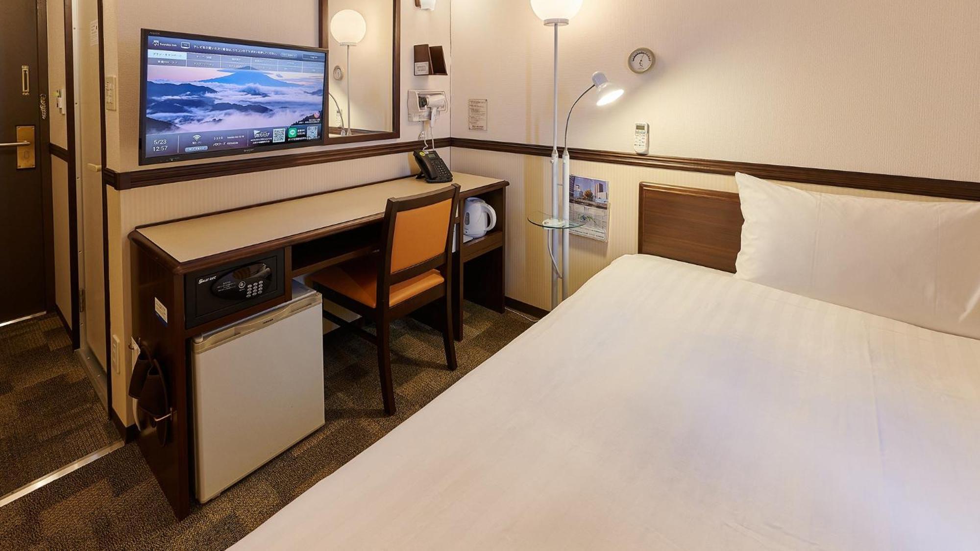 Toyoko Inn Fukuyama-Eki Shinkansen Minami-Guchi Стая снимка