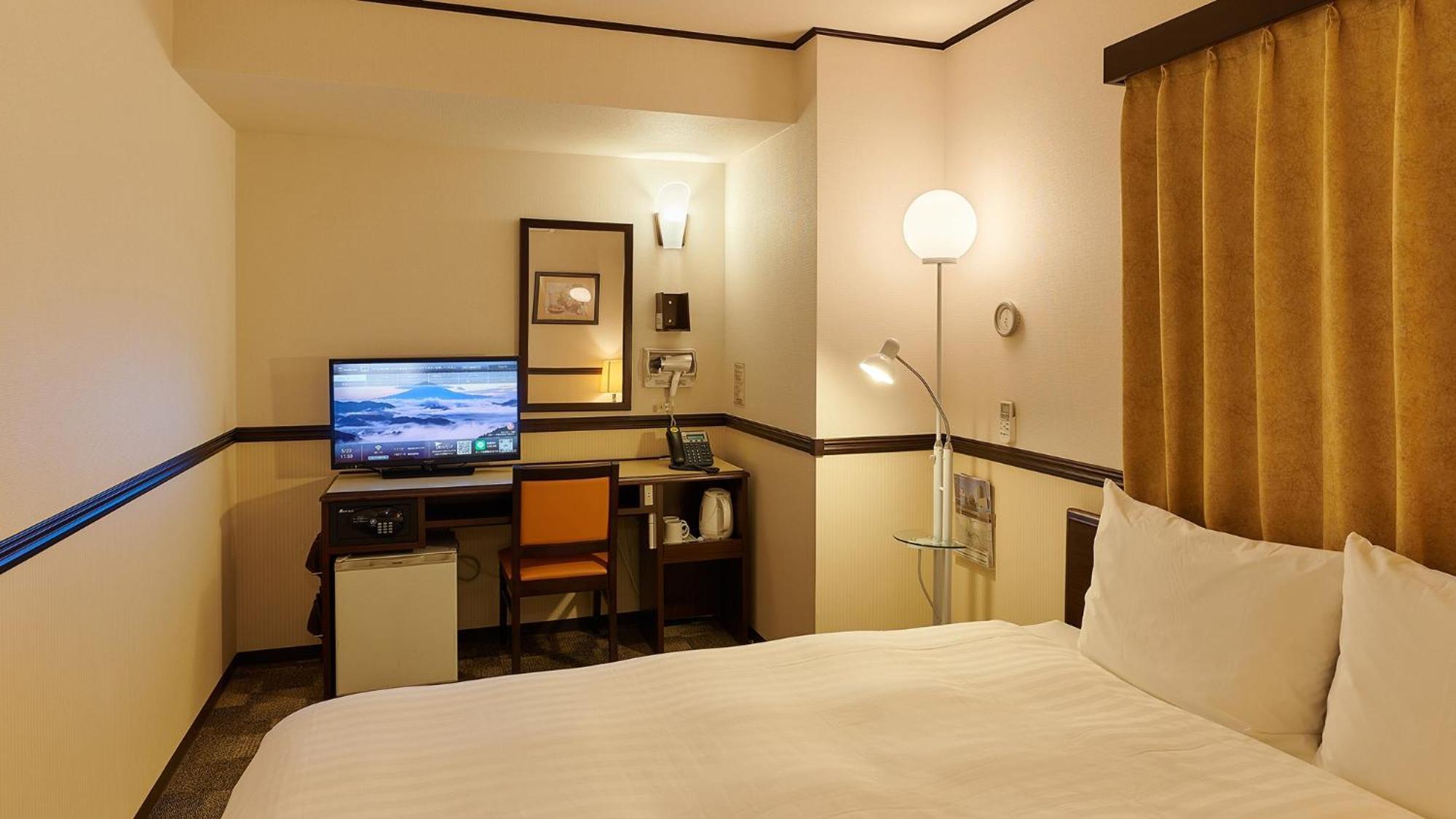 Toyoko Inn Fukuyama-Eki Shinkansen Minami-Guchi Стая снимка